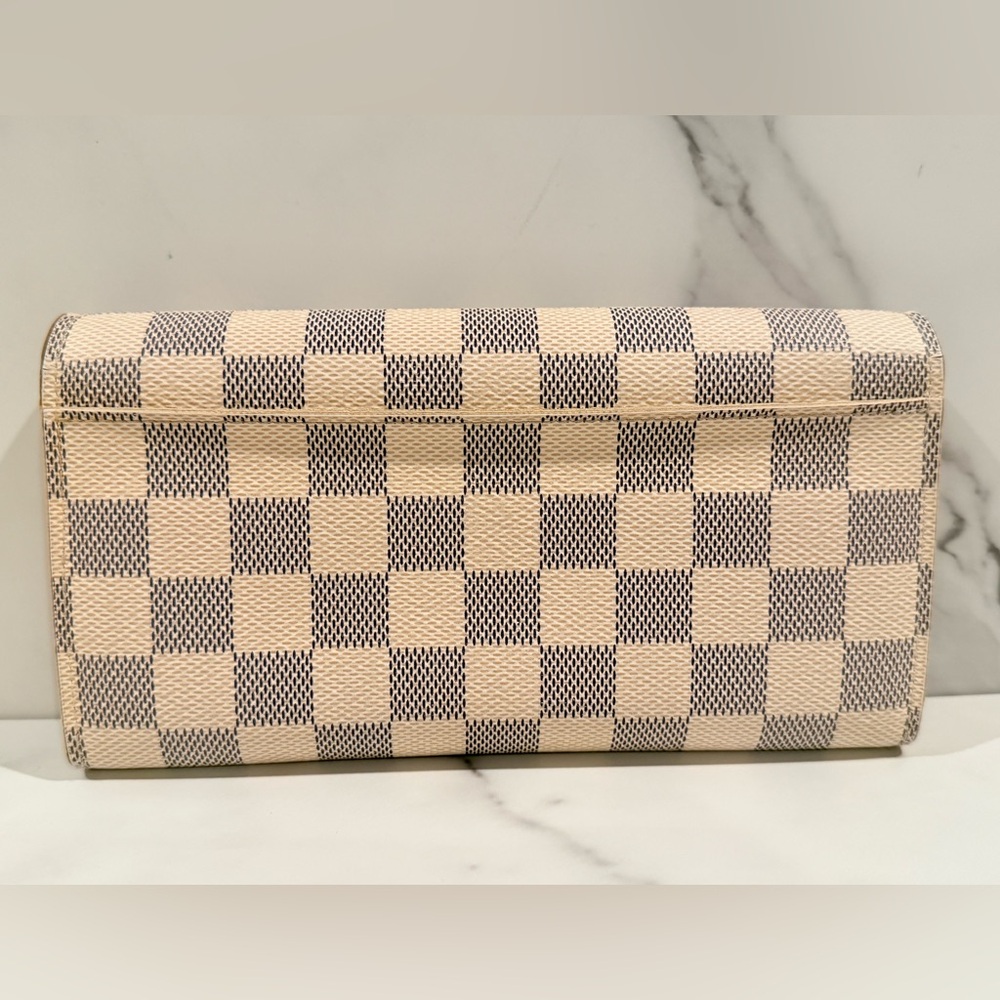 Louis Vuitton Damier Azur Sarah Wallet - Picture 3 of 16
